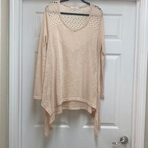 Umgee Tunic Top    Size XL